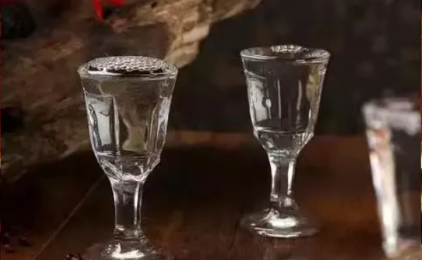 中國酒協聯合六大酒企發表署名文章《中國白酒產業是充分市場化的長周期產業》-酒展網