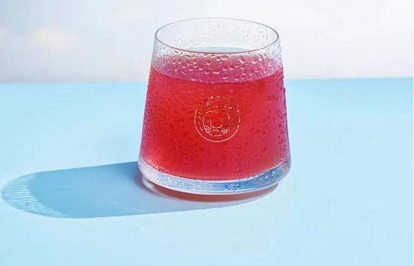 果酒品牌獅子歌歌推出夏日新品楊梅濁酒-酒展網