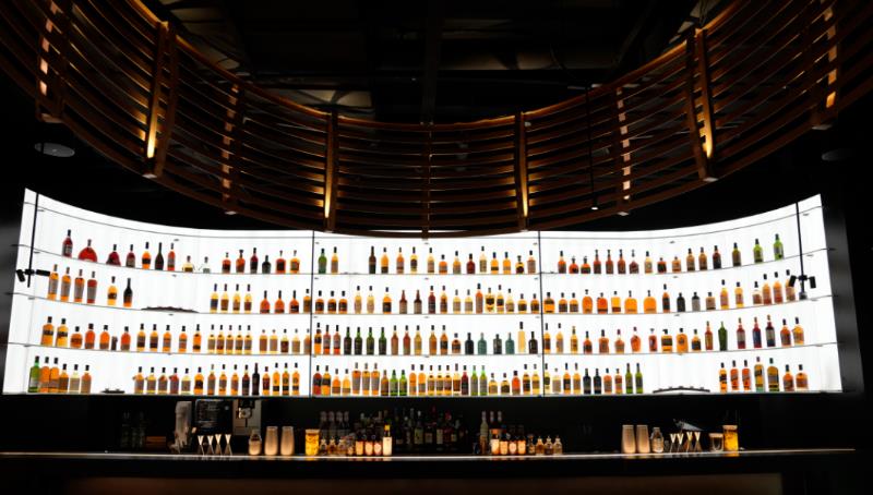 崍州蒸餾廠旗下威士忌酒吧“崍州吧Laizhou Bar”開業-酒展網