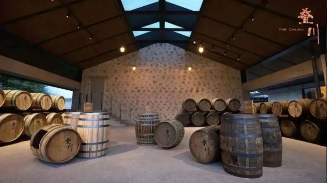 2023年中國(guó)威士忌市場(chǎng)規(guī)模55億元 國(guó)產(chǎn)威士忌品牌超80個(gè)-酒展網(wǎng)